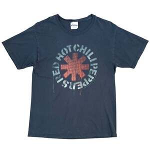 VTG Y2K Red Hot Chili Peppers Tee Distressed 2008 100% Cotton Gray Unisex Medium